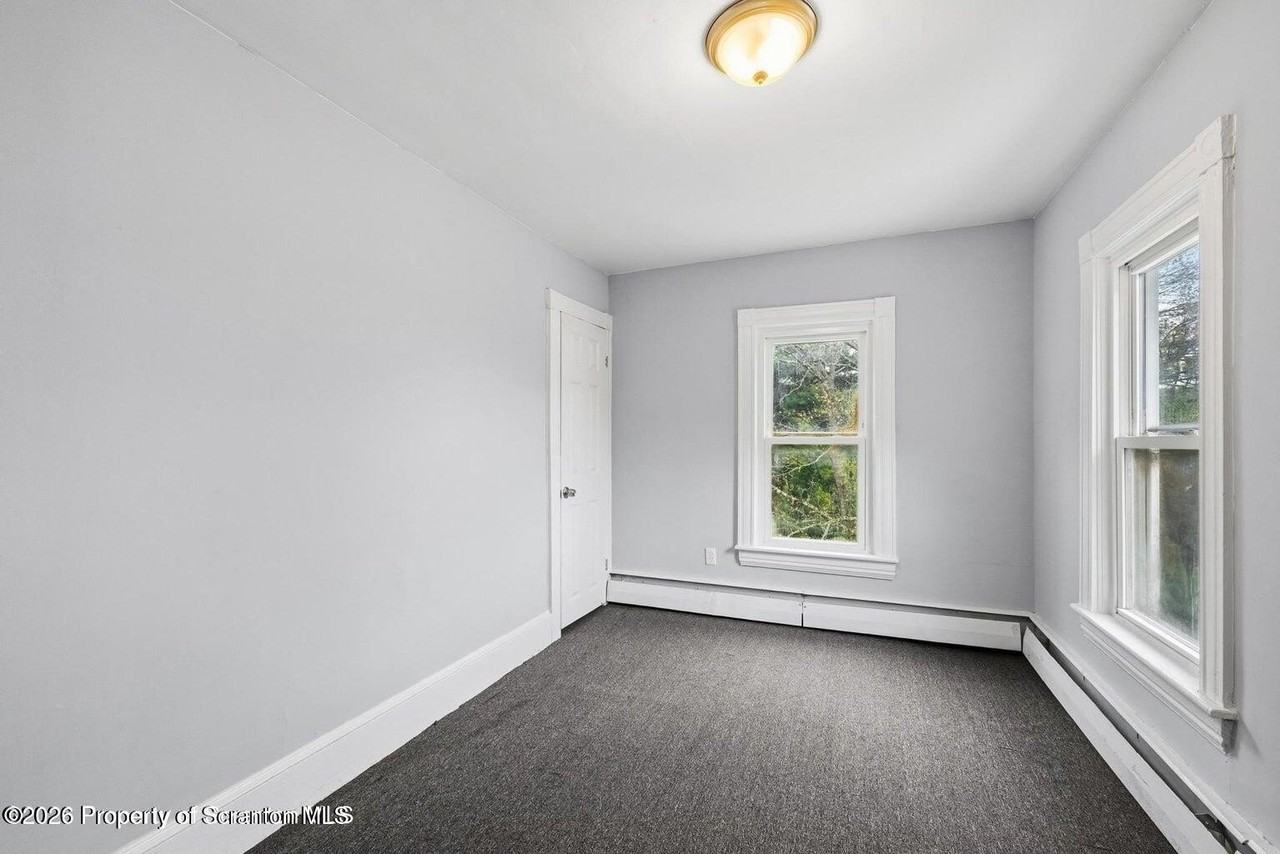 144 Jefferson St - Photo 2 of 15