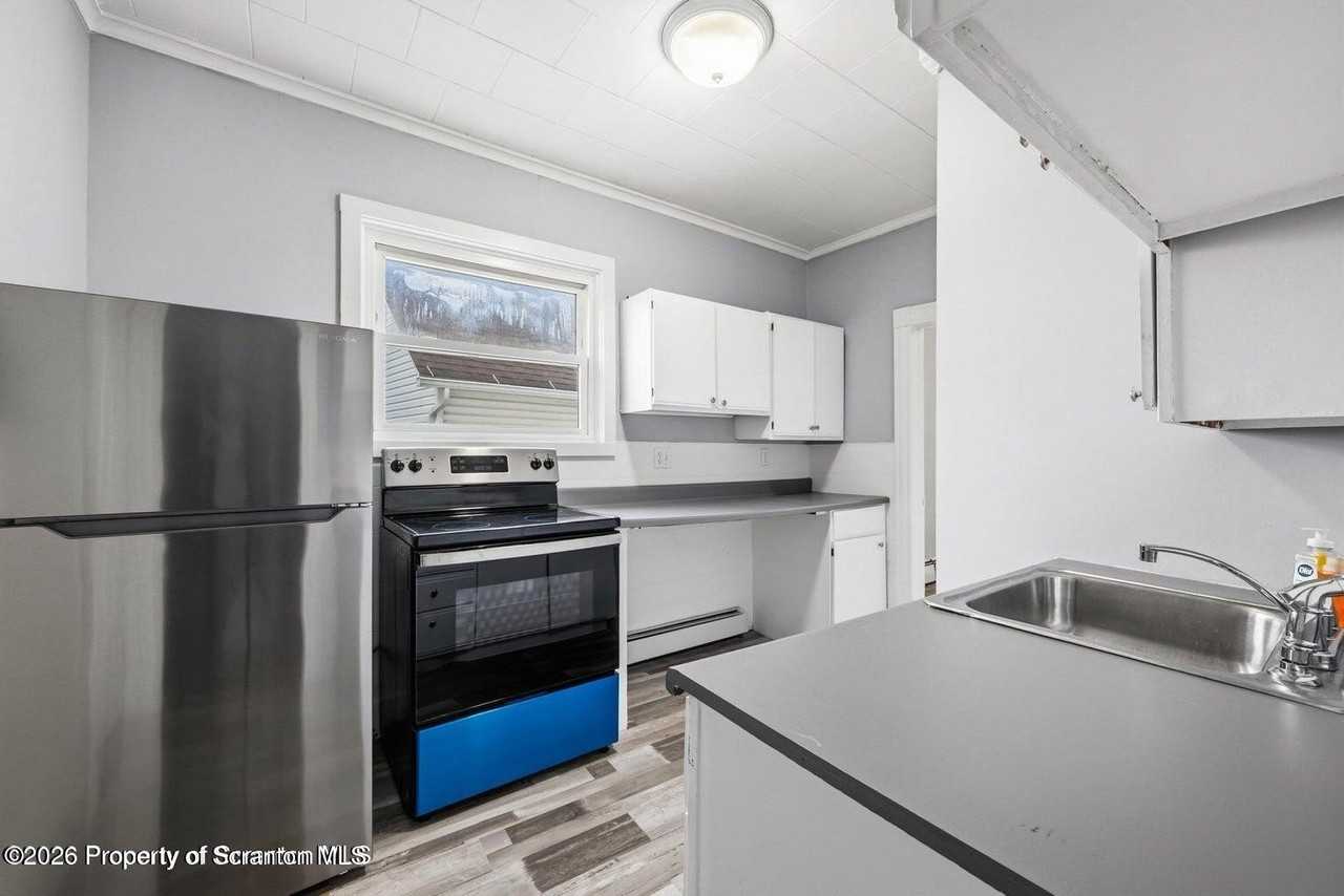 146 Jefferson St - Photo 5 of 15