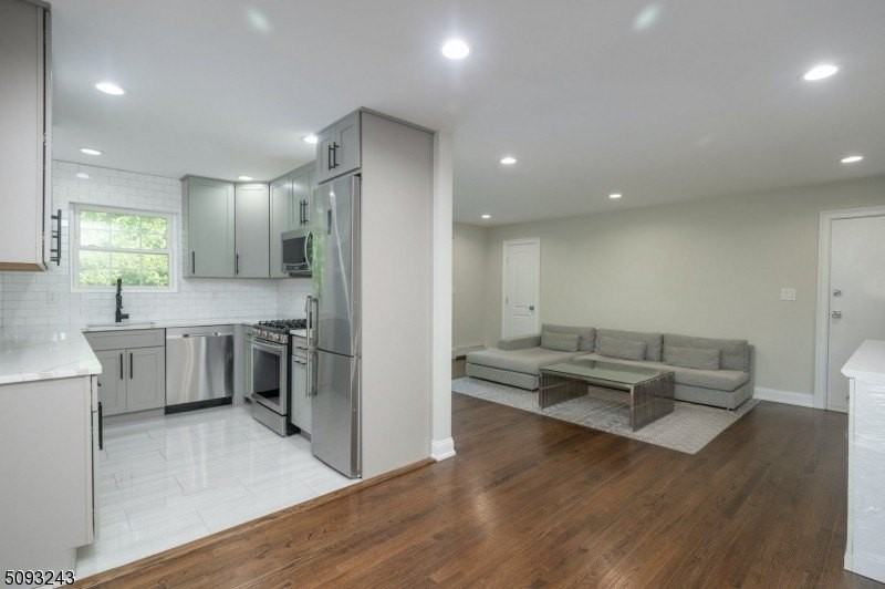 320 South St - Photo 6 of 21