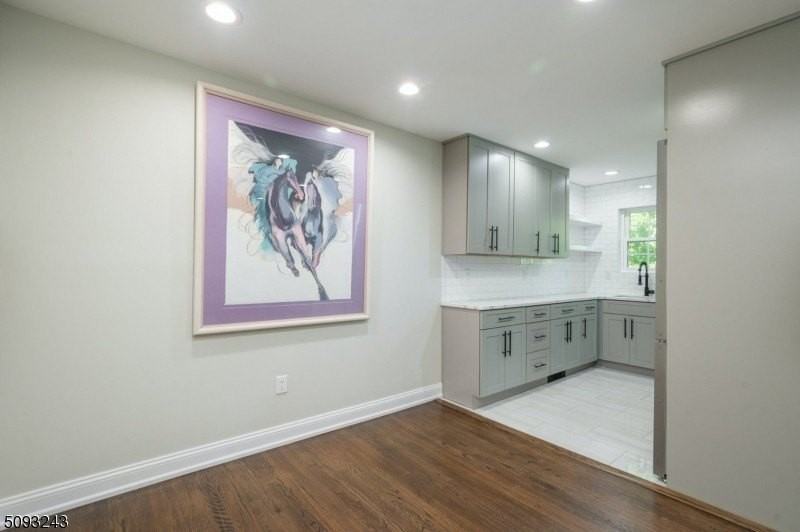 320 South St - Photo 7 of 21