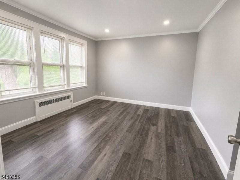 197 Hansbury Ave - Photo 3 of 12