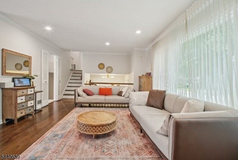 5 Trombley Dr - Photo 3 of 34