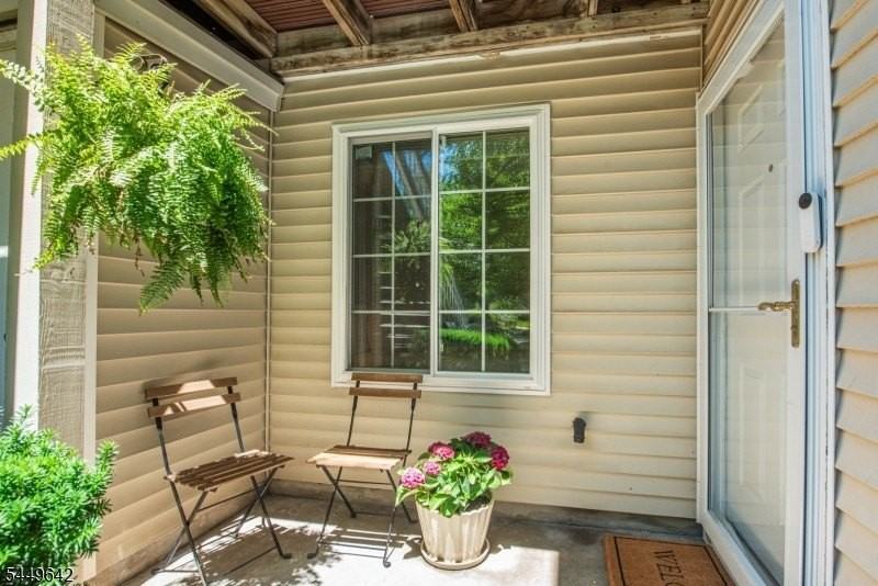31 Sage Ct #31 - Photo 2 of 37