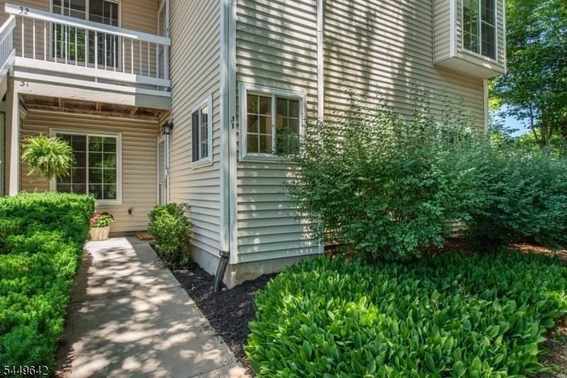31 Sage Ct #31 - Photo 3 of 37