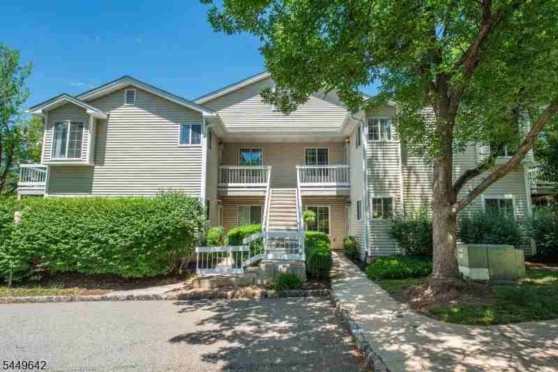 31 Sage Ct #31 - Photo 5 of 37
