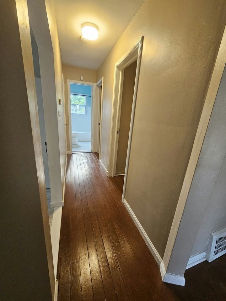8673 Artesian Street - Photo 5 of 14