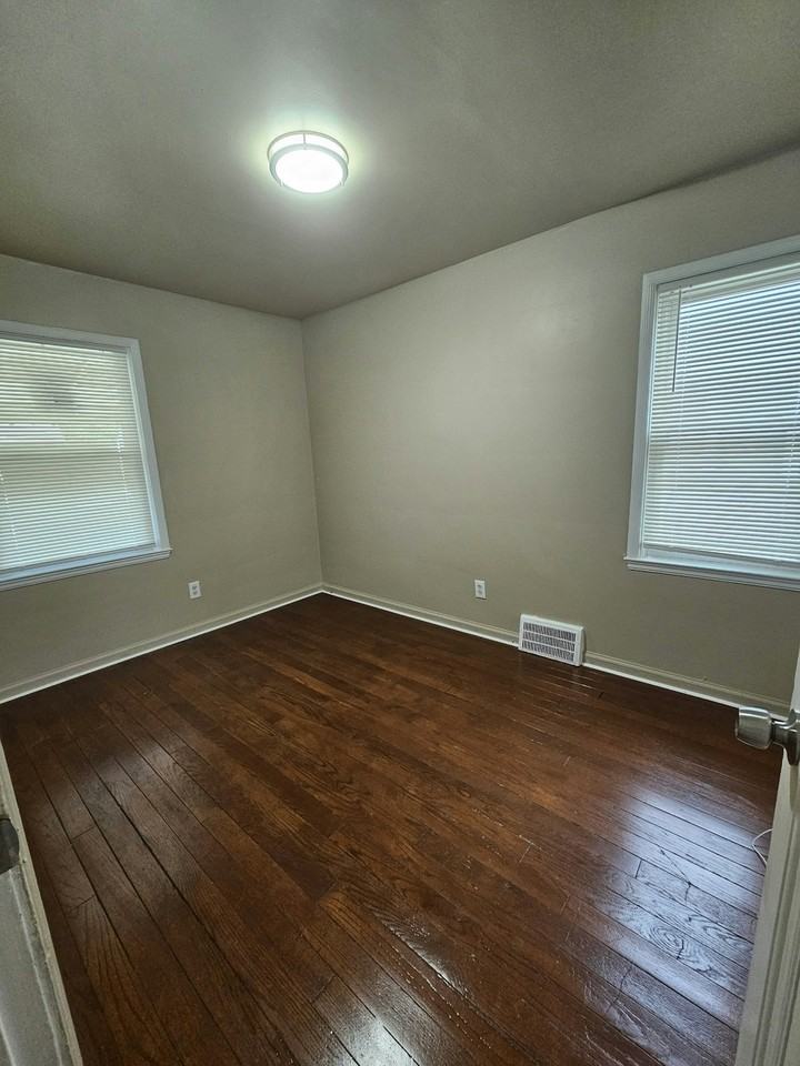 8673 Artesian Street - Photo 7 of 14