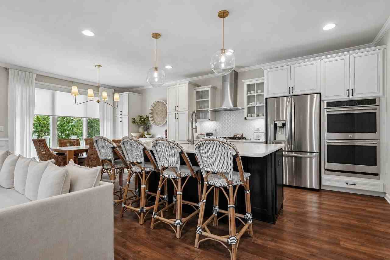 12 Eckert Dr - Photo 7 of 32