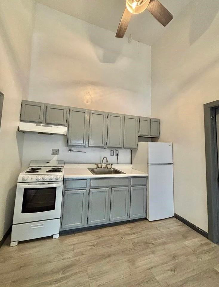 215 Avenue B #1F - Photo 2 of 7