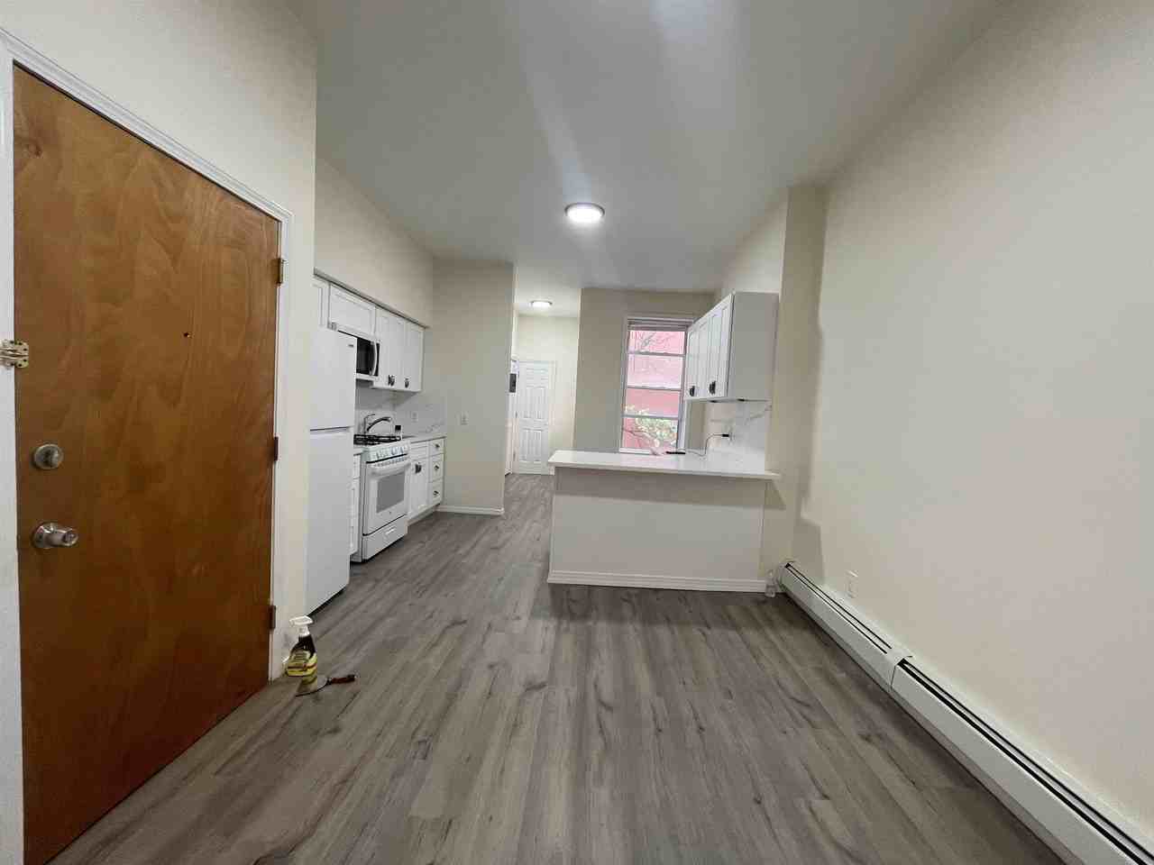 265 Baldwin Ave #3R - Photo 4 of 29