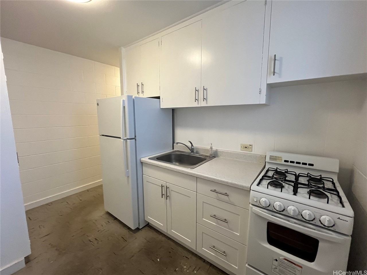 730 Alder St #A - Photo 3 of 10
