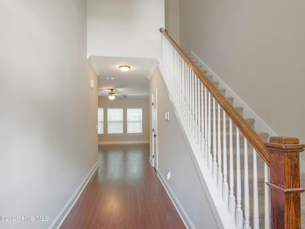 1945 Kenlock Dr - Photo 2 of 25