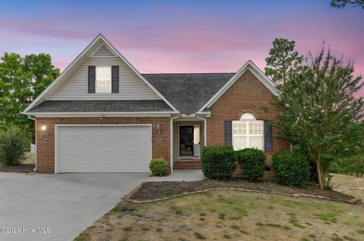 108 Camberly Ln - Photo 3 of 39