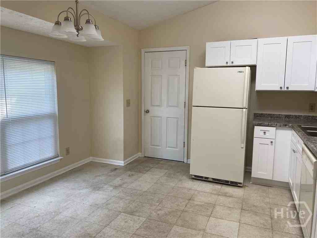 222 Forest Ridge Dr - Photo 5 of 27