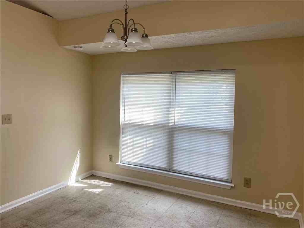 222 Forest Ridge Dr - Photo 6 of 27