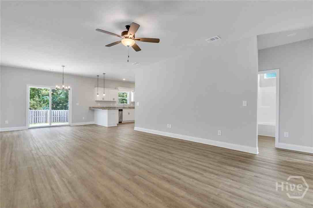234 Hayden Pl - Photo 5 of 38