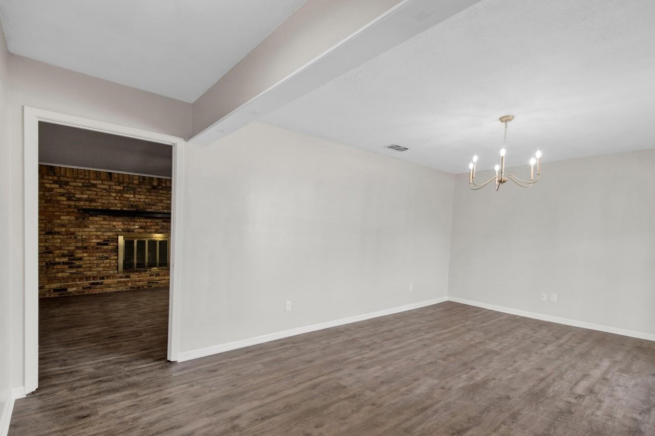 413 Dawn St - Photo 6 of 28