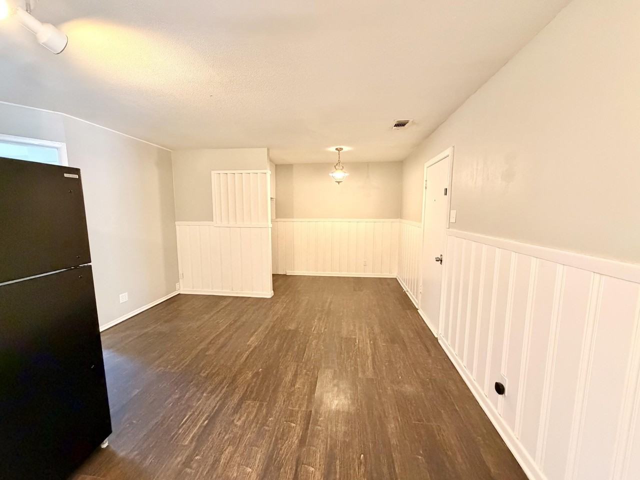 3807 26th St - Photo 4 of 12