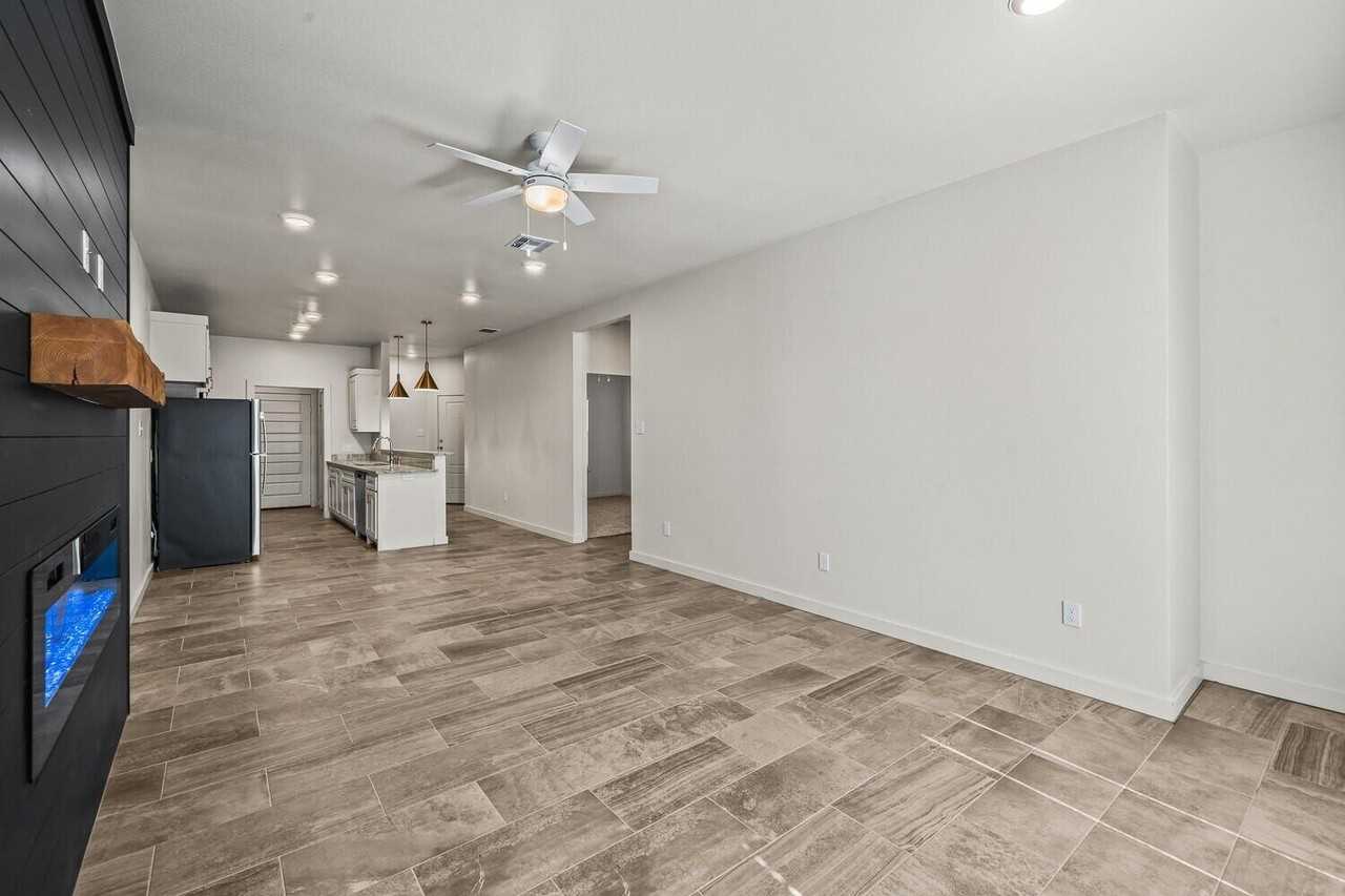 1115 N 7th St - Photo 7 of 22