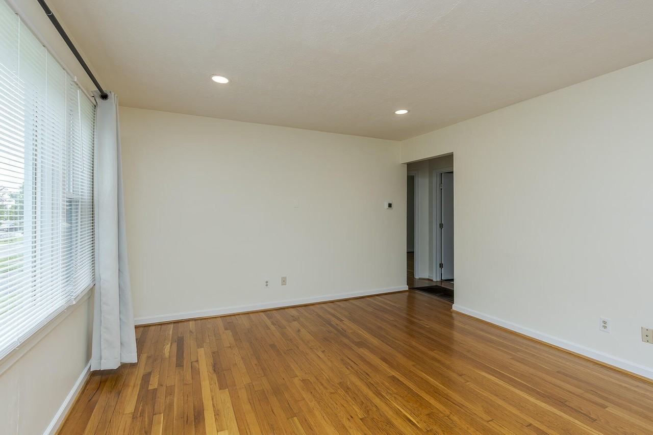 649 Mitchell Ave - Photo 6 of 28