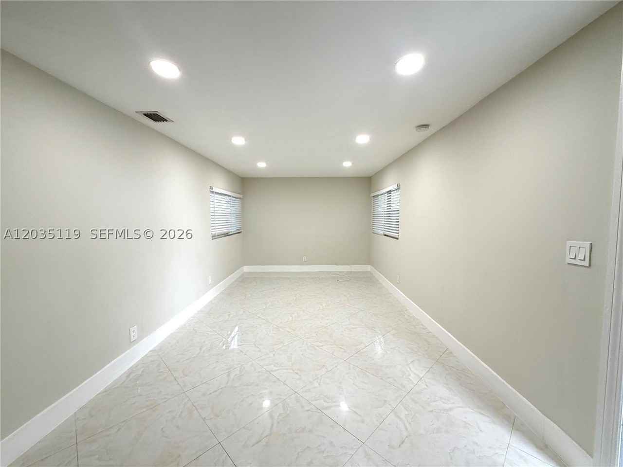 9615 Nw 3rd Ave - Photo 5 of 19