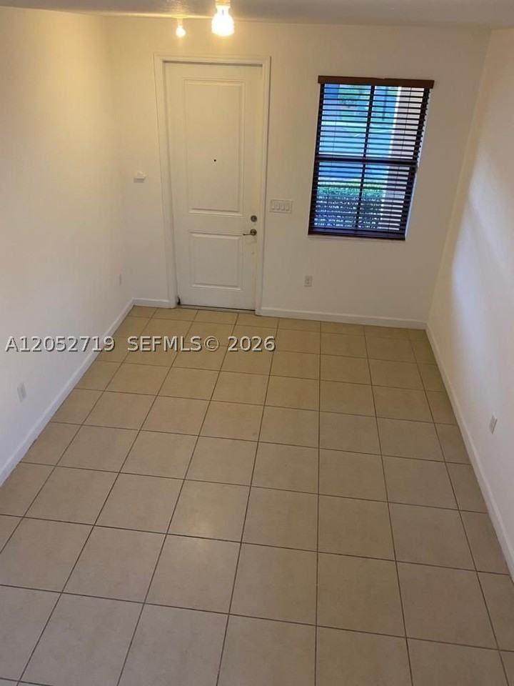 15062 Sw 117th Way #15062 - Photo 4 of 12