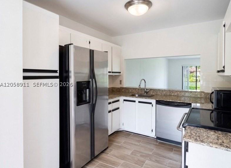 9814 Nob Hill Ct #9814 - Photo 5 of 22