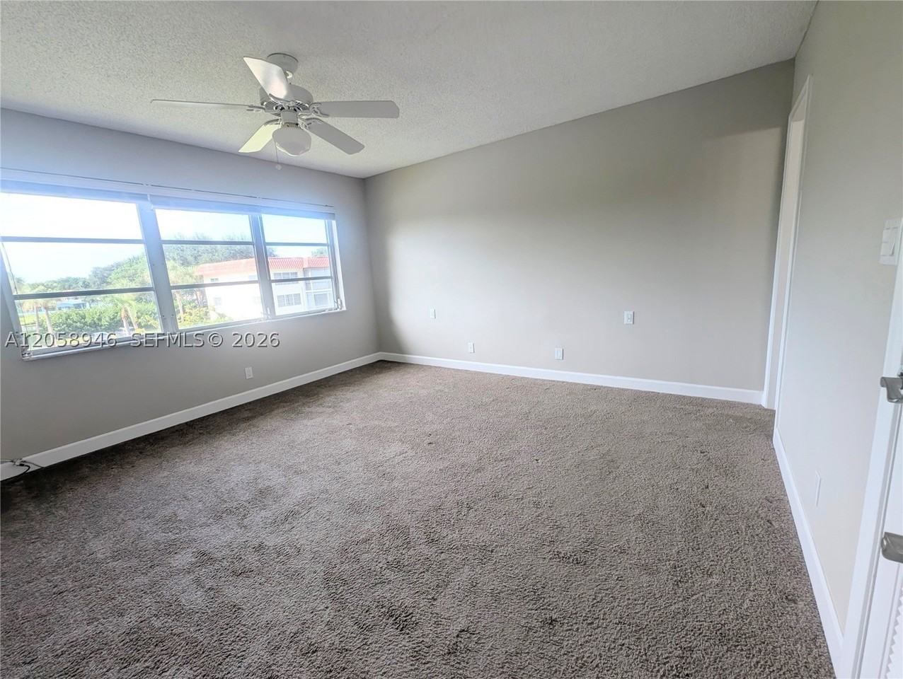 820 S Hollybrook Dr #303 - Photo 7 of 16