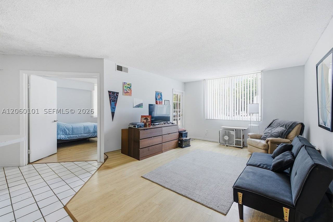 4045 W Mcnab Rd #G110 - Photo 3 of 22
