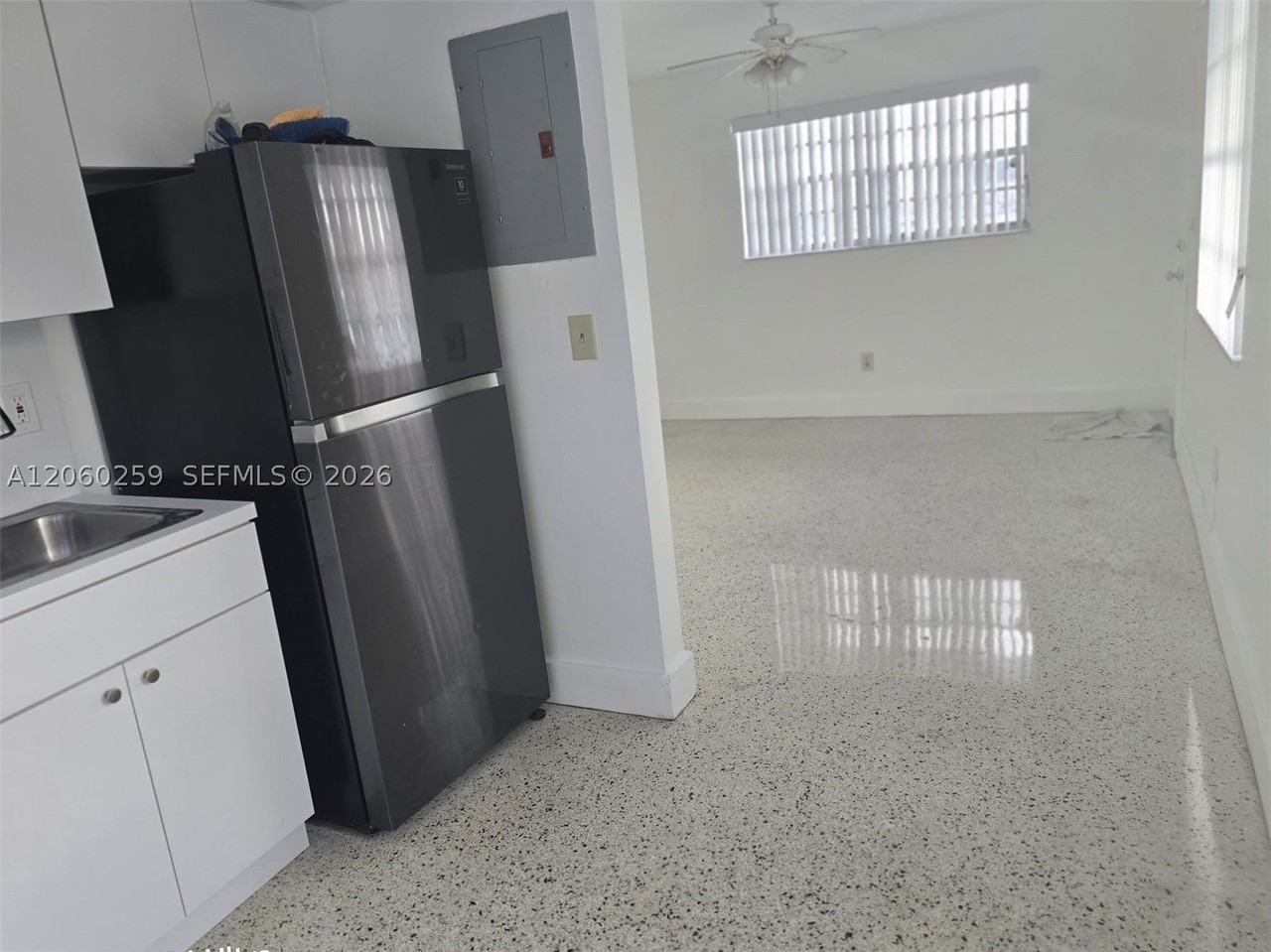 11040 Sw 4th St - Photo 2 of 18