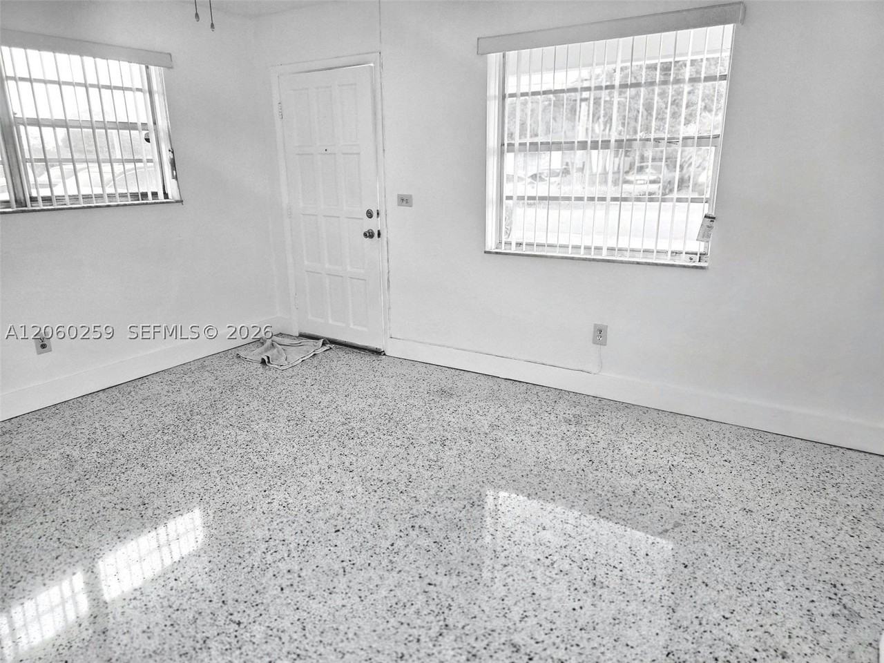 11040 Sw 4th St - Photo 3 of 18