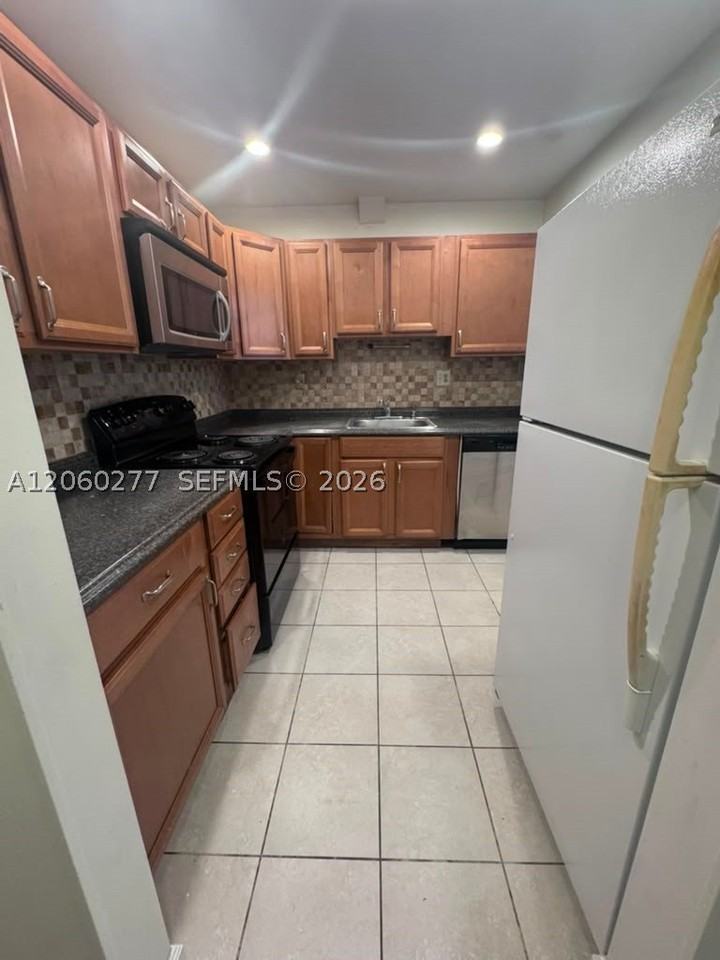 4117 Nw 88th Ave #205 - Photo 6 of 15