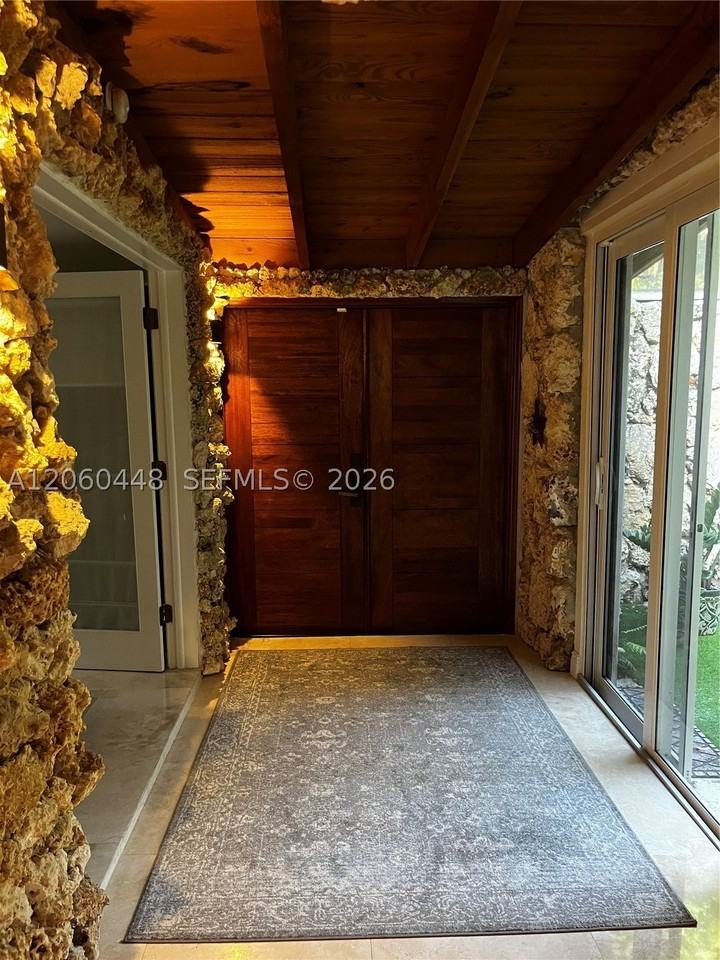 4344 S Douglas Rd - Photo 5 of 6