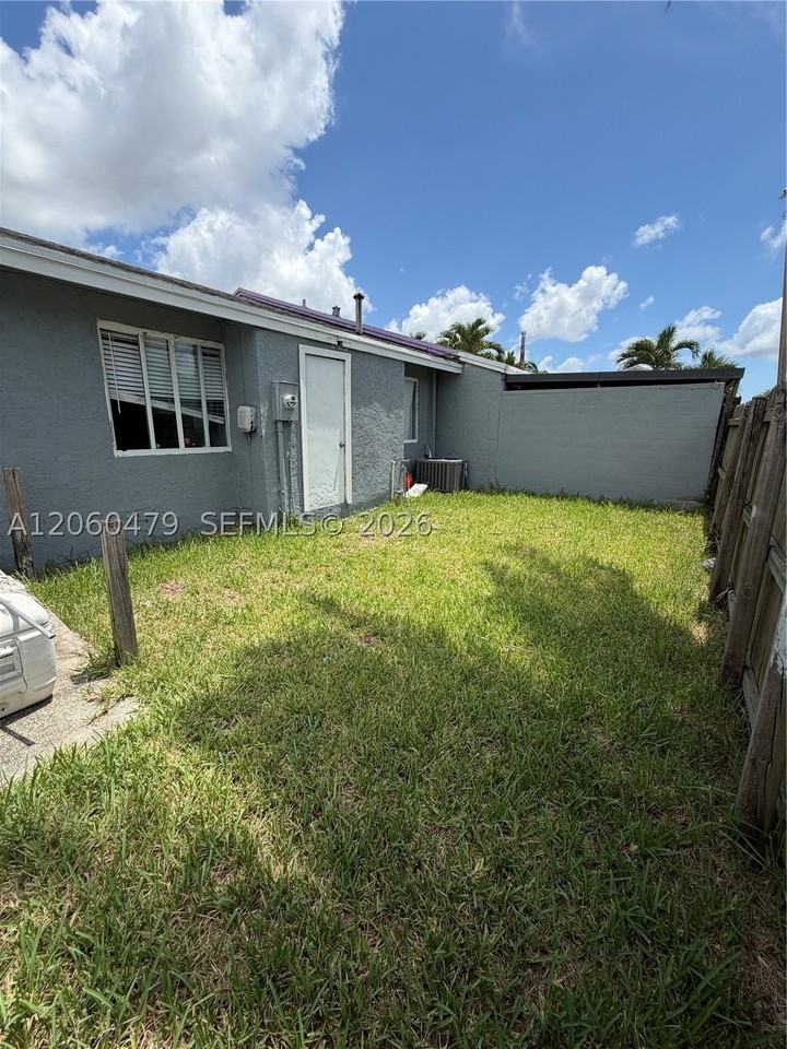 18602 Nw 46th Ave #18602 - Photo 7 of 8