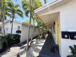 featured image of 2160 Nw 29th St #6