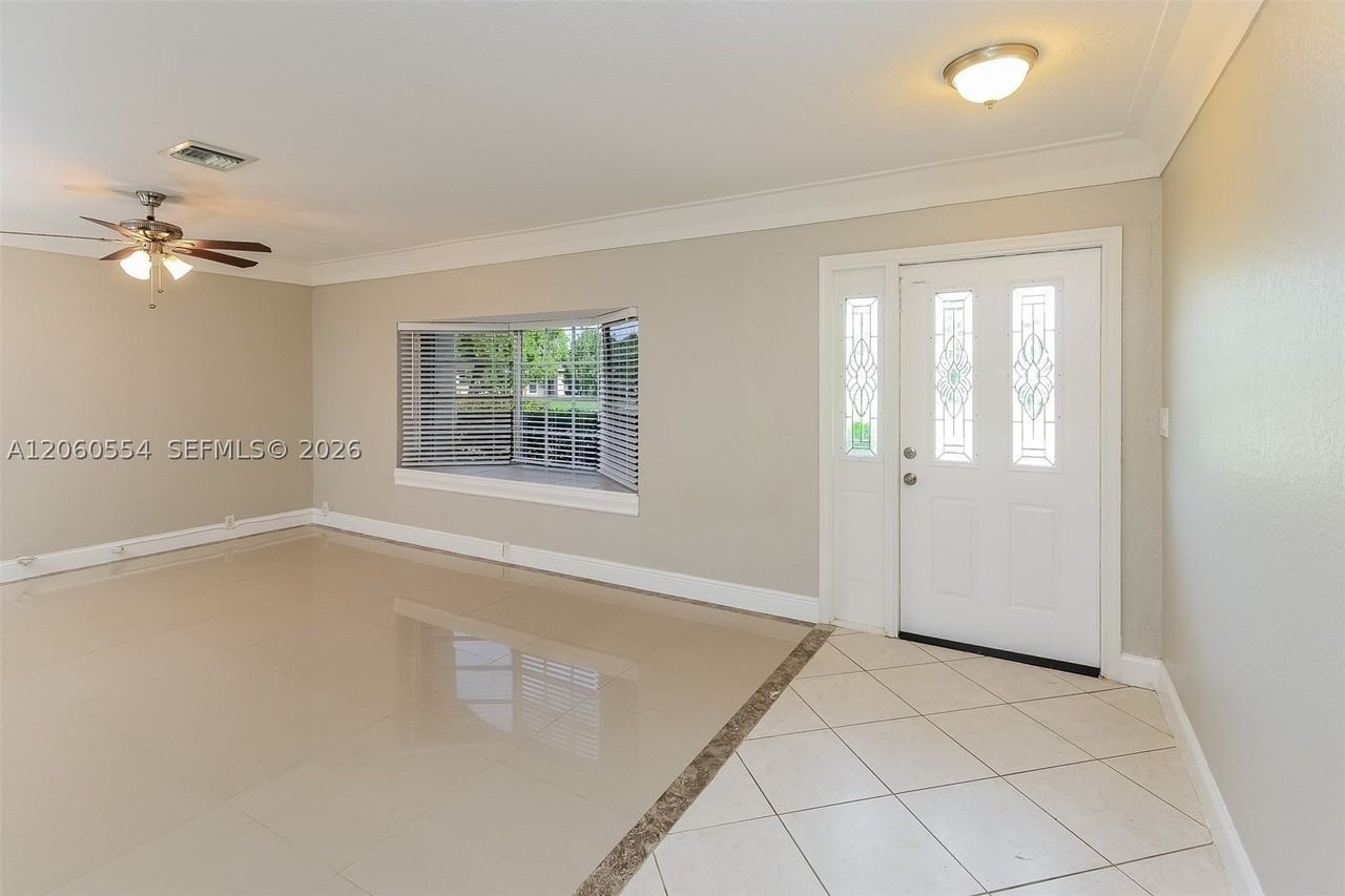 3631 Nw 108th Dr - Photo 3 of 15