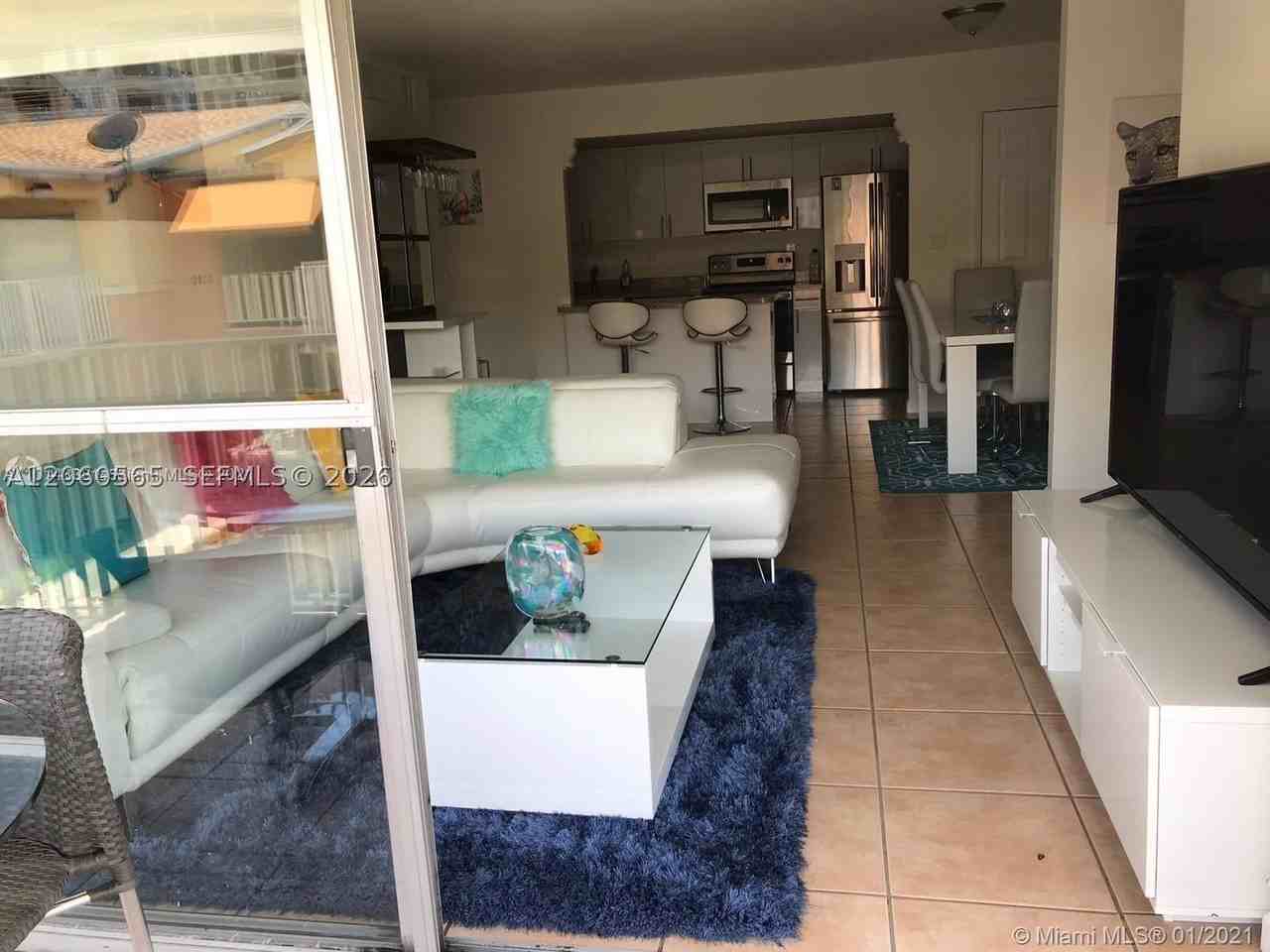4140 Nw 79th Ave #2D - Photo 3 of 11