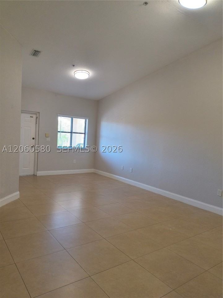 22641 Sw 88th Pl #304 - Photo 4 of 9