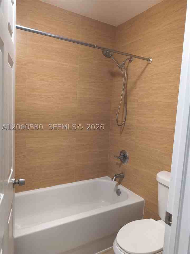 22641 Sw 88th Pl #304 - Photo 7 of 9