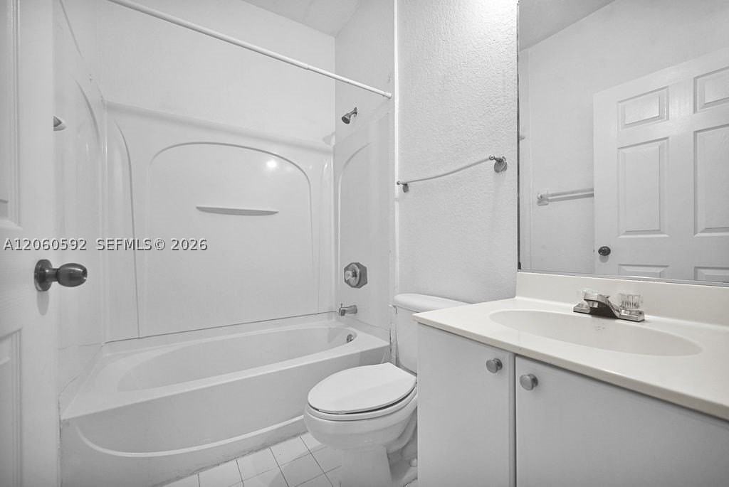 6900 Nw 179th St #104-1 - Photo 5 of 30