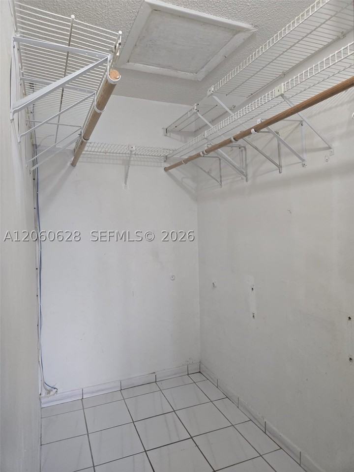 8810 Nw 114th Ter - Photo 6 of 13