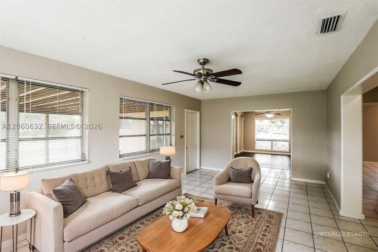 4896 Nw 6th Ct - Photo 3 of 18