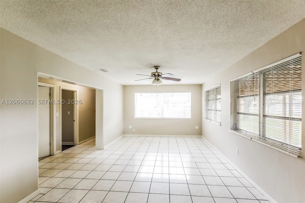 4896 Nw 6th Ct - Photo 4 of 18