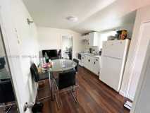 320 Sw 4th Ave #B - Photo 1 of 1