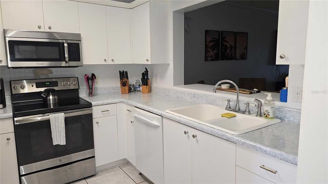 2725 Terra Ceia Bay Blvd #102 - Photo 5 of 39
