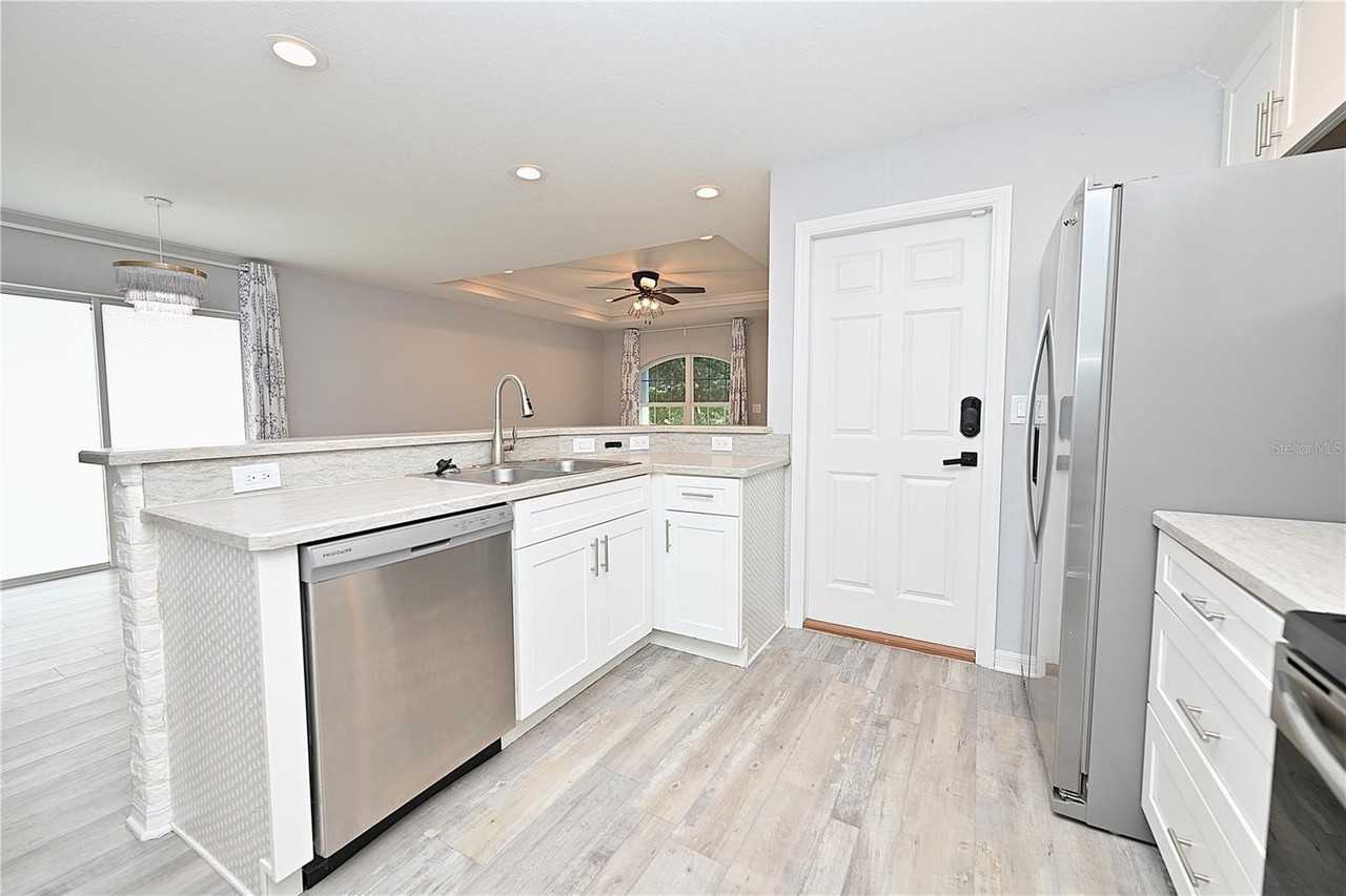 5662 Tower Palms Ln - Photo 4 of 31