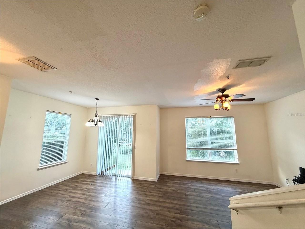 1521 San Jacinto Cir - Photo 2 of 22