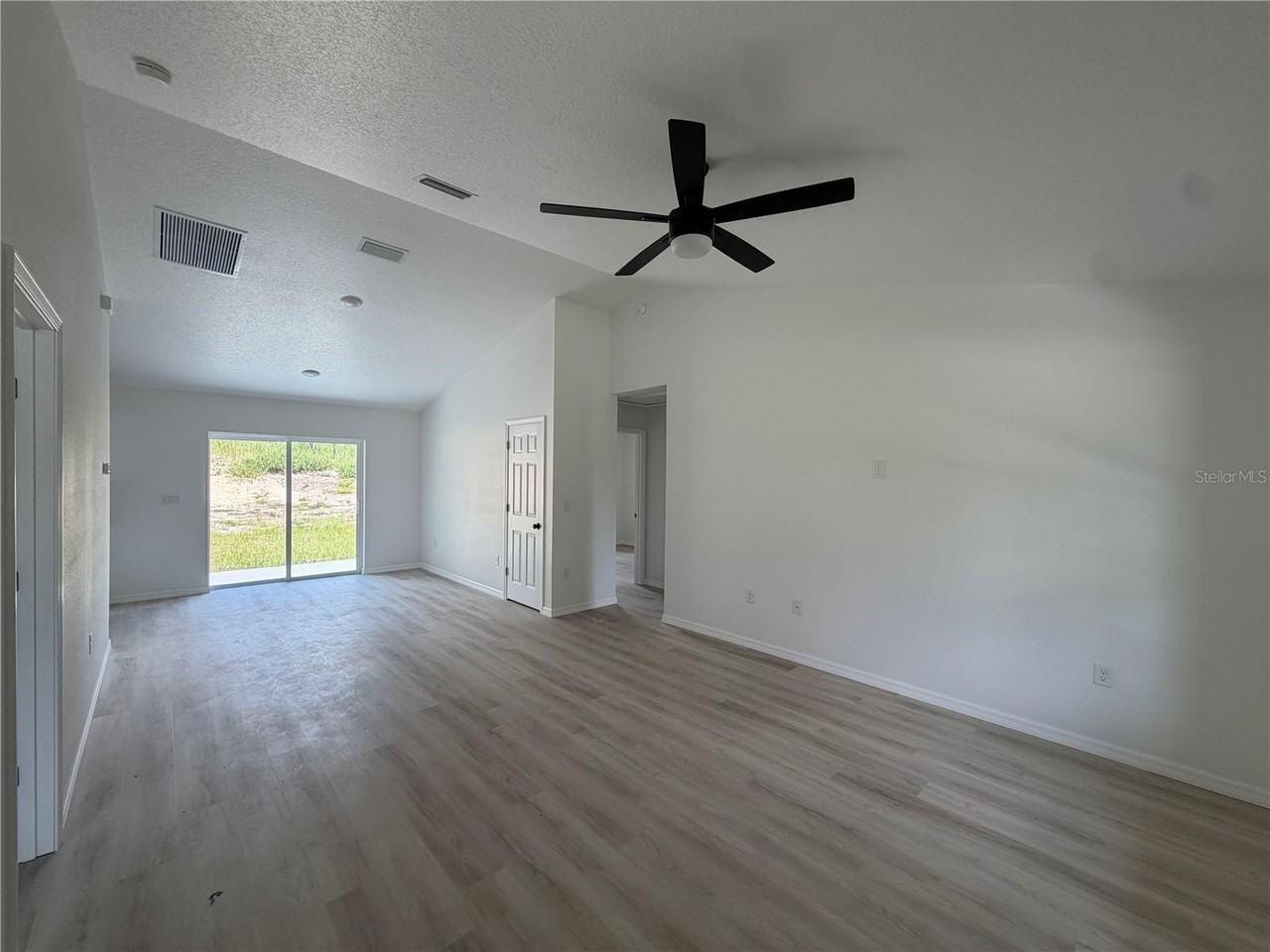 2691 Sw 148th Ct - Photo 4 of 12