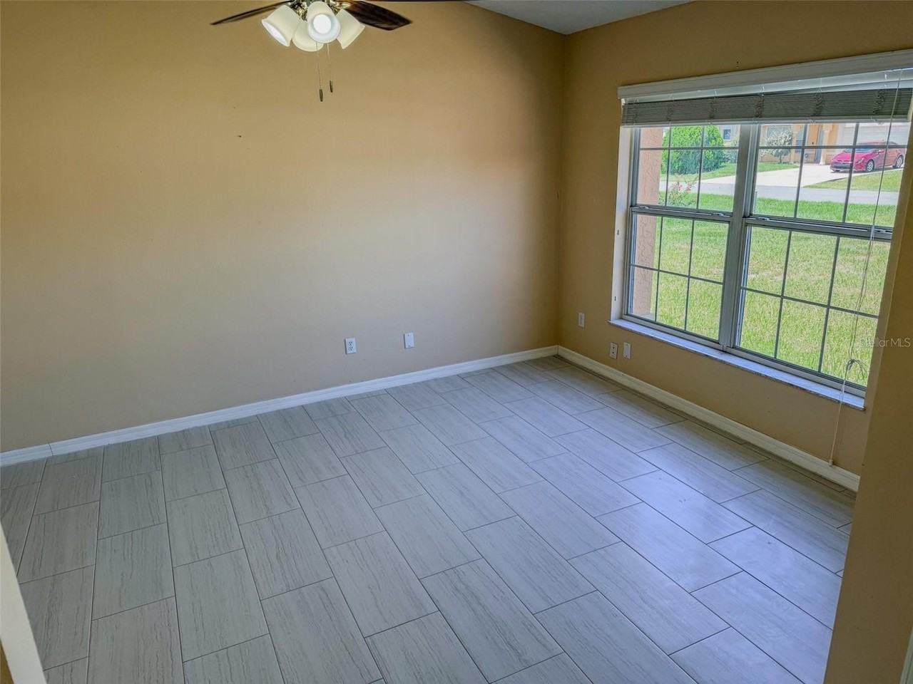 770 Americana Ct - Photo 3 of 14