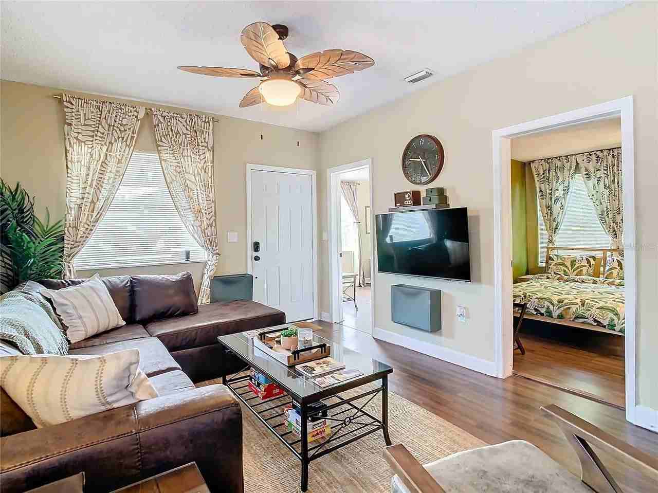 2904 Sanchez St - Photo 4 of 21